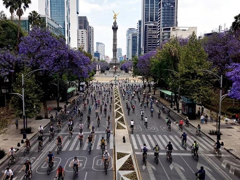 Sunday bike ride Mexico City